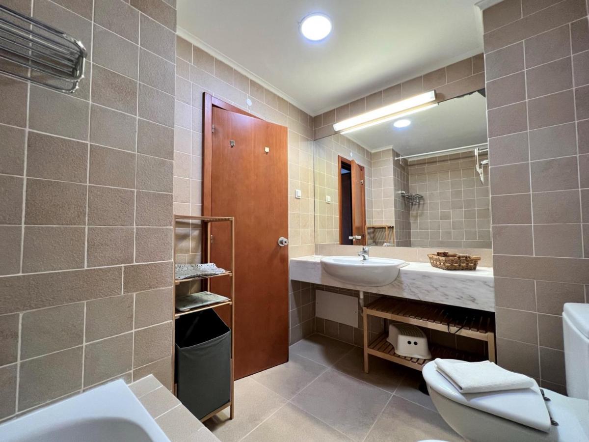 Vilamoura Cosy 3 With Pool By Homing Lejlighed Eksteriør billede