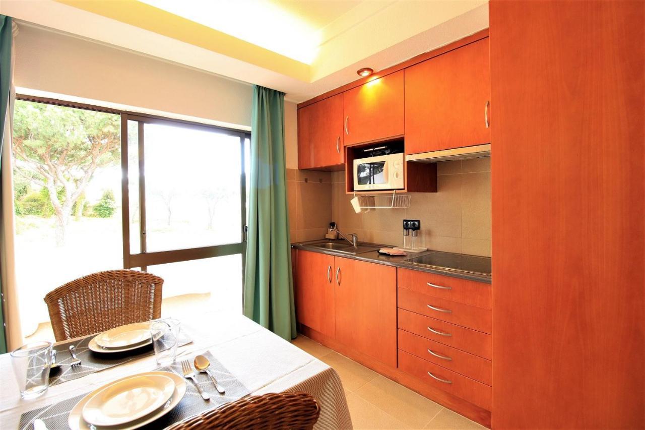 Vilamoura Cosy 3 With Pool By Homing Lejlighed Eksteriør billede